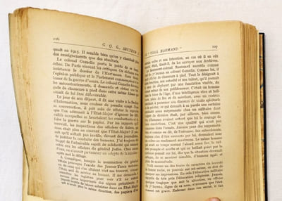 G. Q. G. secteur 1. Trois ans au Grand Quartier Général par le rédacteur du communiqué. Tome premier seul. L'état-major de la Victoire - Le crépuscule de Joffre - La tragique aventure de Nivelle.