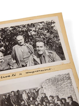 Photographies de René Char . avec des habitants de Céreste à la Libération. . CHAR (René)