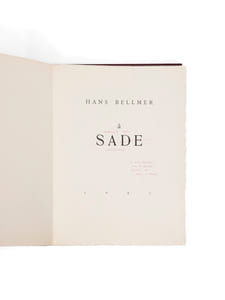 À Sade.
