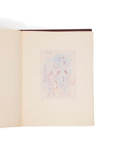 À Sade.