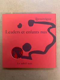 Leaders et enfants nus