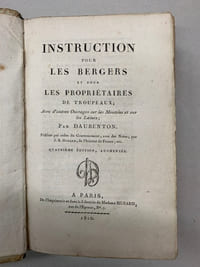 Instruction pour les Bergers et pour les propriétaires de troupeaux ; avec d’autres Ouvrages sur les Moutons et sur les Laines, publiées par ordre du Gouvernement, avec des Notes ; par J. B. Huzard, de l’Institut de France, etc.Quatrième édition, augmentée