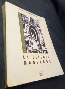 La Défense Maniaque.