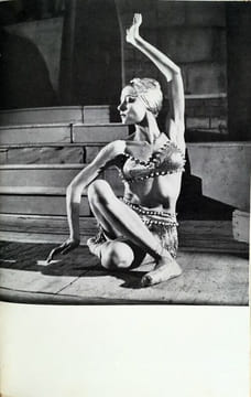 Yvette Chauviré. GUILLOT DE RODE FRANCOIS Seeberger Lipnitzki