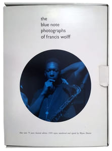 The Blue Note photographs of Francis Wolff (signé par Wayne Shorter)