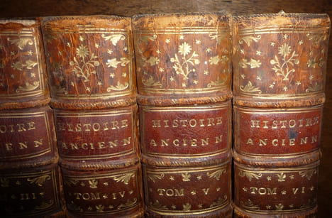 HISTOIRE ANCIENNE DES EGYPTIENS, DES CARTHAGINOIS, DES ASSYRIENS, DES BABYLONIENS, DES MEDES, DES PERSES, DES MACEDONIENS, DES GRECS.
. ROLLIN