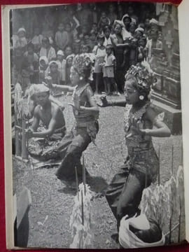 Danses à Bali. CARTIER-BRESSON