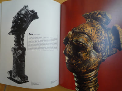 THE DE  COLLECTION
AFRICAN ART