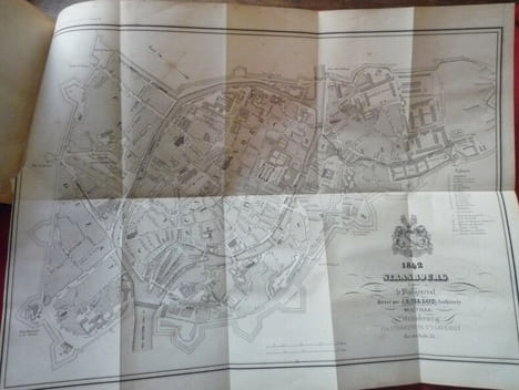 Description historique et topographique de la ville de Strasbourg et de tout ce qu'elle contient de plus remarquable en faveur des voyageurs.
Notice ...