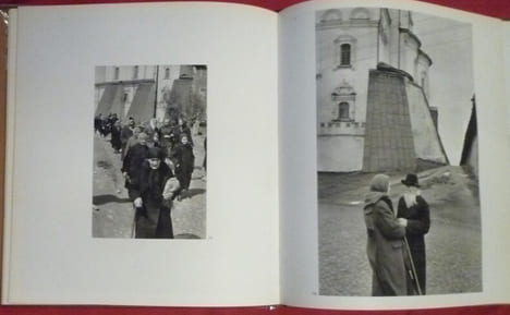About Russia
. Henri CARTIER-BRESSON
