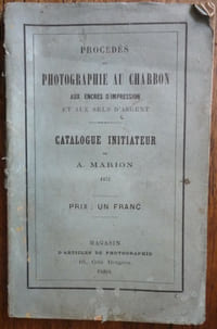 Procédés de photographie au charbon, aux encres d'impression et aux sels d'argent.
