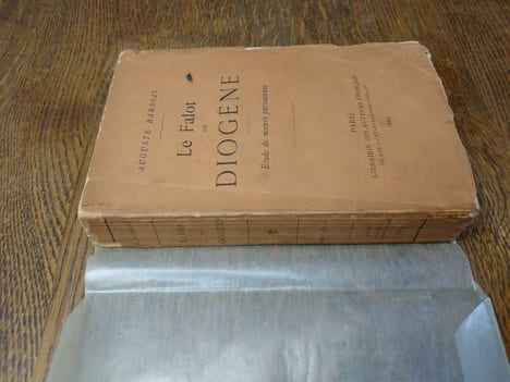 Le falot de Diogène. Étude de moeurs parisiennes. . AUGUSTE BARROIS. 