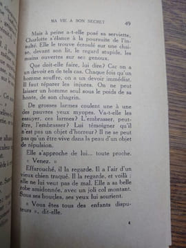 Ma vie a son secret. Roman. . MARIE DE VIVIER.