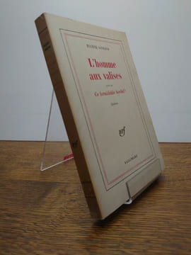 L'homme aux valises. Ce formidable bordel. . IONESCO.