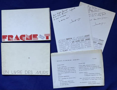 Un livre des murs. . JACQUES JOUET, JACQUES BERTIN.