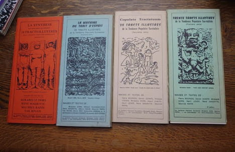 Tracts de la Tendance Populaire Surréaliste. Quatre pochettes. Complet. . RAPIN, DORS, MAGRITTE.