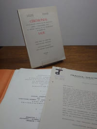 Cérémonial pour saluer d'éruption en éruption jusqu'à l'infracassable nuit la brèche absolue et la trajectoire du marquis de Sade. Poèmes inédits de Gilbert Lély. Préface de Henri Pastoureau. Illustrations de Jorge Camacho et Jacques Herold. 