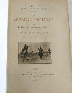 Sur le Niger et au pays des Touaregs. La Mission Hourst, par le lieutenant de vaisseau Hourst.. [Niger] HOURST, Emile