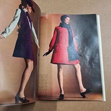 L'Officiel #569-570 : Exceptionnel. Les collections d'hiver en couleurs. Les nouvelles longueurs. L'Officiel de la Couture et de la Mode de Paris 