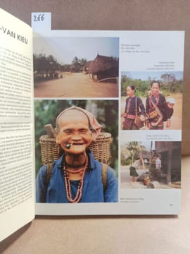 Việt Nam, hình ảnh cộng đòng 54 dân tộc (Vietnam. Images de la communauté de 54 groupes ethniques). COLLECTIF