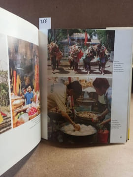 Việt Nam, hình ảnh cộng đòng 54 dân tộc (Vietnam. Images de la communauté de 54 groupes ethniques). COLLECTIF