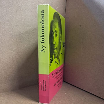 Ny fokonolona, araka ireo kabary nataon'ny Kôlônely Richard Ratsimandrava, eran'ny Nosy 1973 - 1975. RATSIMANDRAVA, Richard