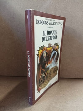Donjons & Dragons : Le Donjon de l'effroi. ESTES, Rose