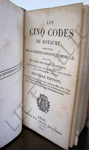 LES CINQ CODES DU ROYAUME.