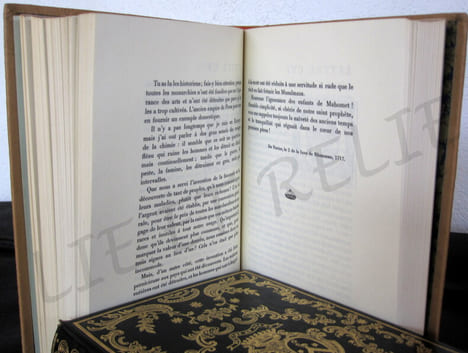 LETTRES PERSANES.
Texte établi par Jacques HAUTMONT
Archiviste Paléographe.. MONTESQUIEU. CHARLES Baron de.