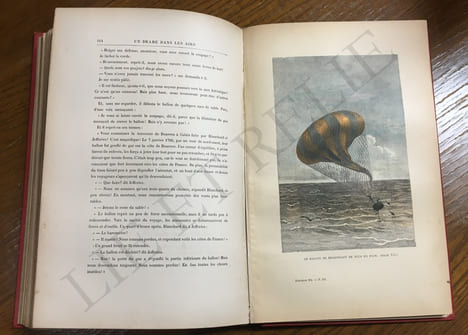 LE TOUR DU MONDE EN 80 JOURS LE DOCTEUR OX.
Maitre Zacharius. Un hivernage dans les glaces. Un rame ans les airs. Ascension française au Mont Blanc. ...