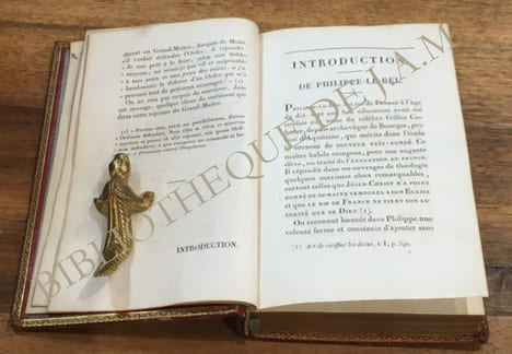LES TEMPLIERS TRAGÉDIE, PAR M. RAYNOUARD SUIVIE DE L'EXTRAIT DE LA TRAGÉDIE ESPAGNOLE DES TEMPLIERS, PAR PEREZ DE MONTALBAN.
AVEC LE PORTRAIT DU ...