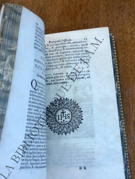 Sacro sancti et oecumenici concili tridentini sub Paulo III Julio III et Pio IV P. P. M. M. celebrati. Canones et decreta notis additionibusq. ...