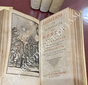 LES ŒUVRES DE M.FONTENELLE, De l’Académie Françoise. QUI CONTIENT LES NOUVEAUX DIALOGUES DES MORTS. L'ENTRETIENT SUR LA PLURALITÉ DES MONDES. ...