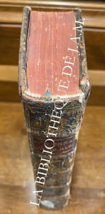 DICTIONNAIRE MYTHO-HERMETIQUE, dans lequel on trouve LES ALLÉGORIES FABULEUSES DES POÈTES, LES MÉTAPHORES, LES ÉNIGMES ET LES TERMES BARBARES DES PHILOSOPHES HERMÉTIQUES EXPLIQUES.