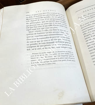 ENTRETIENS SUR LA PLURALITÉ DES MONDES PAR MONSIEUR DE FONTENELLE.. Fontenelle - Bernard Le Bouyer de.
