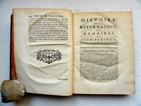 Histoire de la Réformation ou Mémoires de Jean Sleidan sur l'état de la religion et de la République sous l'Empire de Charles Quint.. SLEIDAN (Jean)