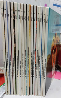 ARIA (bande dessinée) du 1 au 15 -
1. La fugue d'Aria 08/1982
2. La montagne aux sorciers 08/1982
3. La septième porte 05/1983
4. Les chevaliers d'Aquarius 02/1984
5. Les larmes de la déesse 01/1985
6. L'anneau des Elflings 09/1985
7. Le tribunal des corbeaux 07/1986
8. Le méridien de posidonia 02/1987
9. Le Combat des dames 10/1987
10. Œil d'ange 05/1988
11. Les indomptables 10/1988
12. Janessandre 09/1989
13. Le cri du prophète 10/1990
14. Le voleur de lumière 11/1991
15. Vendéric