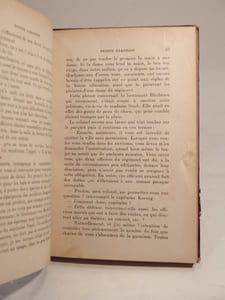 Petite Garnison. Roman de moeurs militaires. Conseil de guerre de Metz (33e division), seul compte-rendu officiel des débats des 9, 10 et 11 nomvembre 1903.