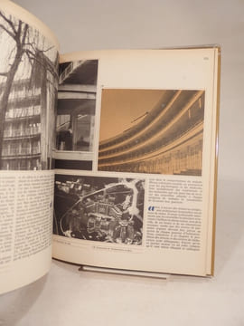 Cité ou termitière ?. DELPIRE, SAUVY (Alfred), DALLOZ (Pierre), GILLET (Guillaume), LABOURDETTE (Jacques-Henri), JOLY (Pierre), GAILLARD (Marc), JEGU ...