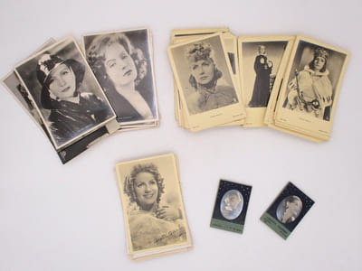 Recollection of Greta Garbo portrait postcards, and 2 envelopes of 10 mini portraits