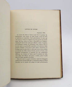 12 articles de Mode 1924-1925 de Jacqueline de Monbrison Comtesse Rehbinder avec une préface par Abel Bonnard. de MONBRISON (Jacqueline)