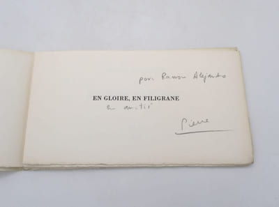 En gloire, en filigrane