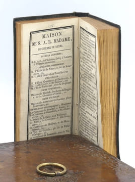 Calendrier de la cour pour l'année 1827, imprimé pour la famille royale et la maison de sa majesté.. [ALMANACH]. 