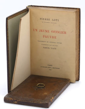 Un jeune officier pauvre. Fragments de journal intime rassemblés par son fils Samuel Viaud.. LOTI Pierre (Julien Viaud, dit).